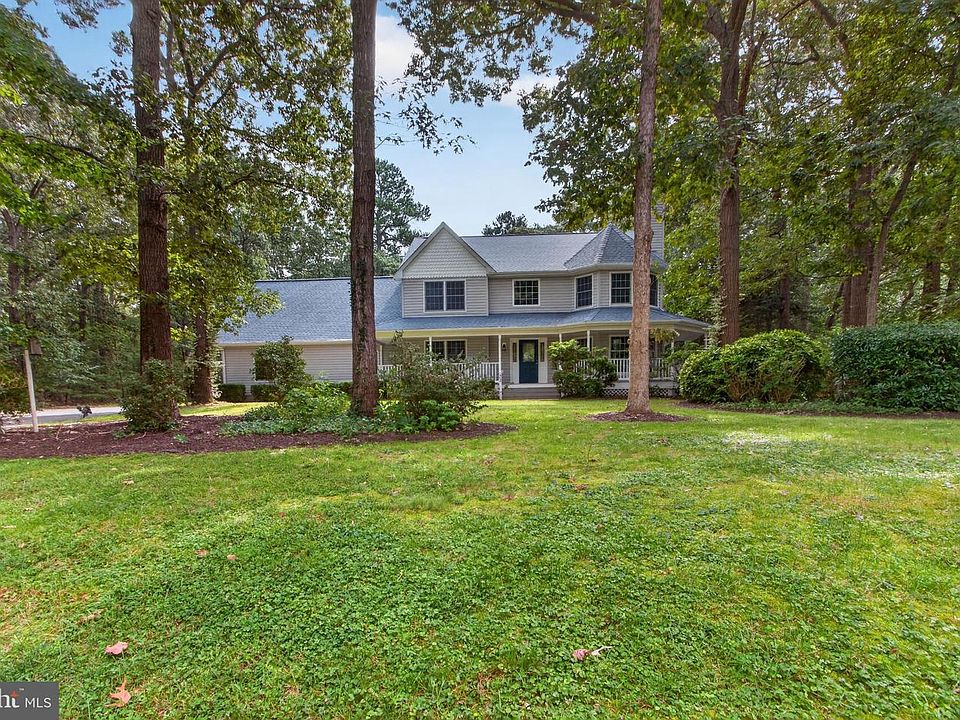 1st image of 22 Greystone Dr