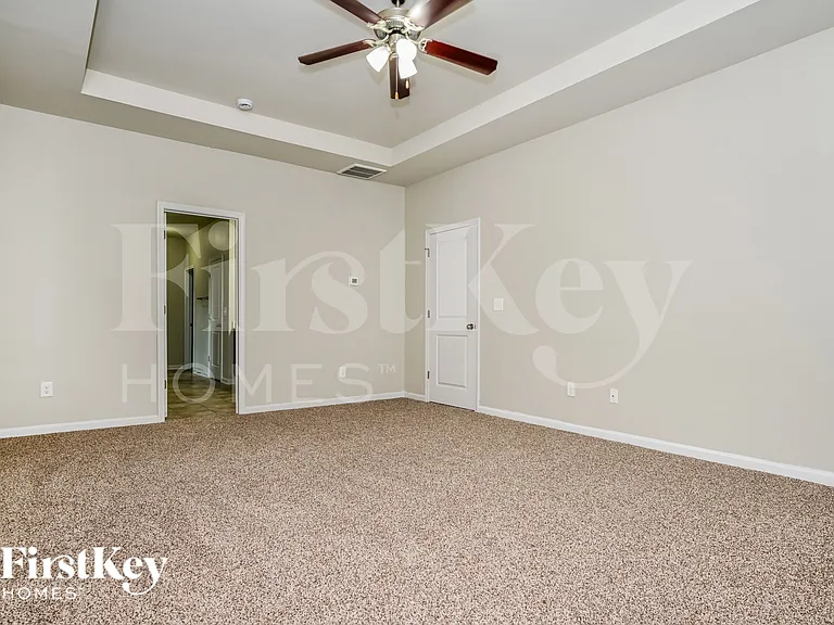 360 Madison Grace Ave — Photo 7