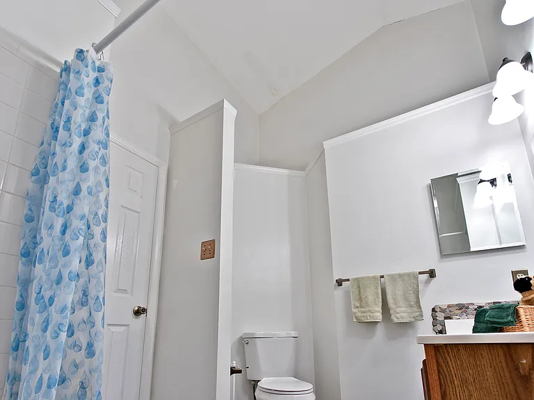 529 Sugarbush Cir — Photo 17