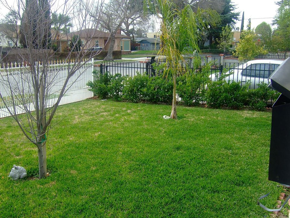 2nd image of 11127 Califa St