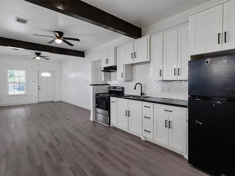 531 N Estelle St — Photo 11
