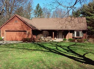 25940 Elmer Ave, Olmsted Falls, OH 44138