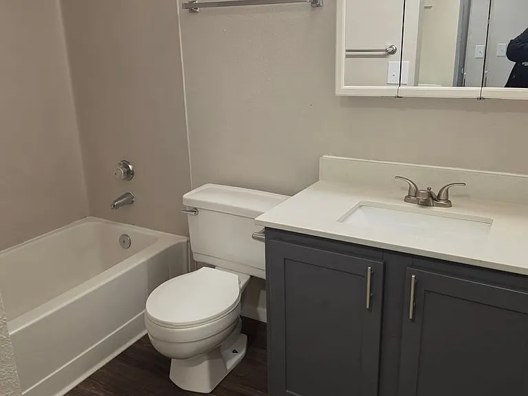 Arbor Woods Apartments — Photo 17