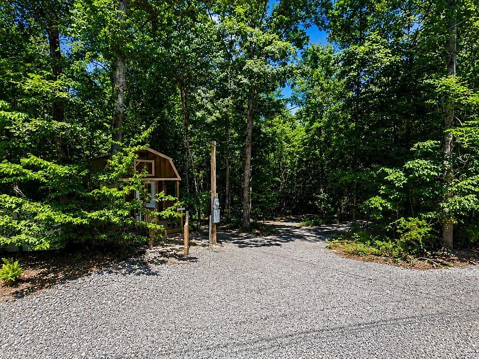 1st image of 99 Cove Ln #0