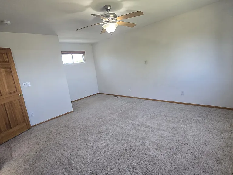 22341 E Mercer Pl — Photo 8