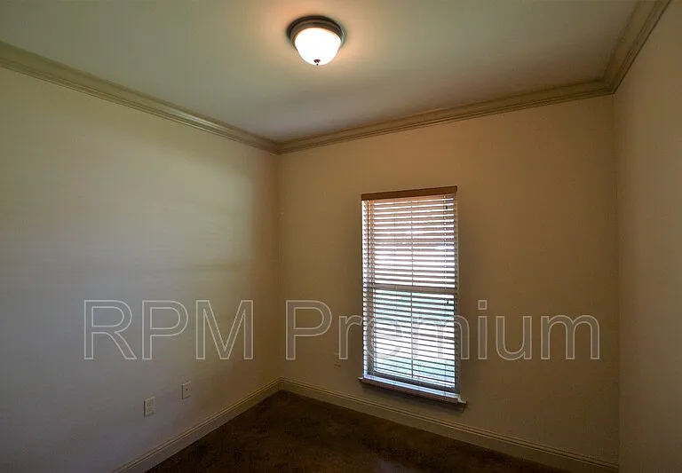 4836 Rollins Rd — Photo 22
