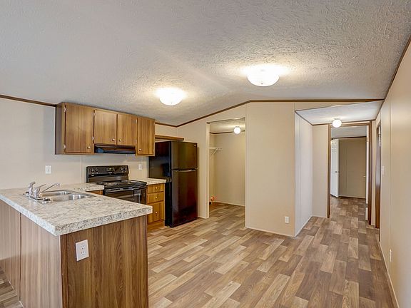 5th image of 204 Arlington Cir #4722585