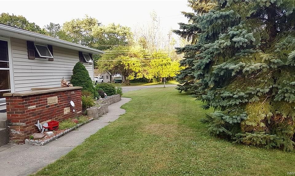 1st image of 45 Lerczak Dr