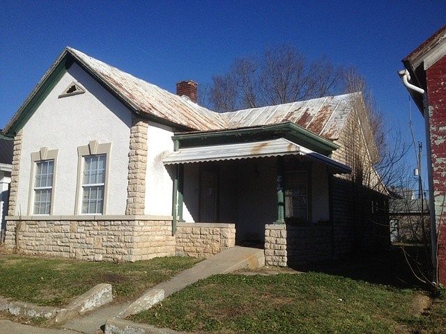 1st image of 217 Hirn St #561/0001