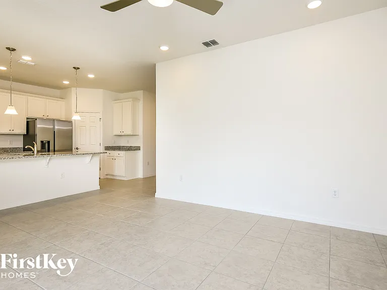 1140 Spokane Point — Photo 3