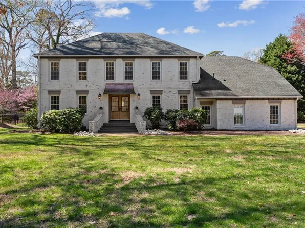 1249 E Bay Shore Dr, Virginia Beach, VA 23451