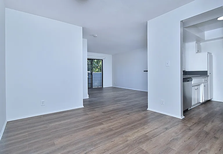 4235 Whitsett Ave #201 — Photo 7