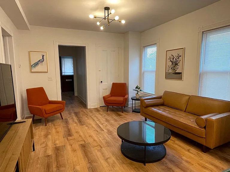 19 Saint John Ave — Photo 5