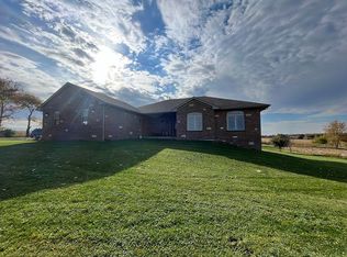 12772 Freeport Rd, Durand, IL 61024