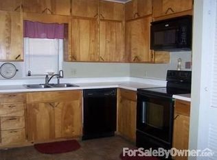 208 2nd St NW, Bogata, TX 75417