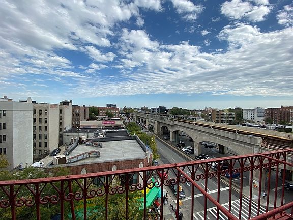 5th image of 43-42 45th St #6L