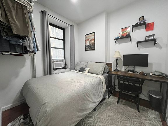 3rd image of 390 Broome St APT 1