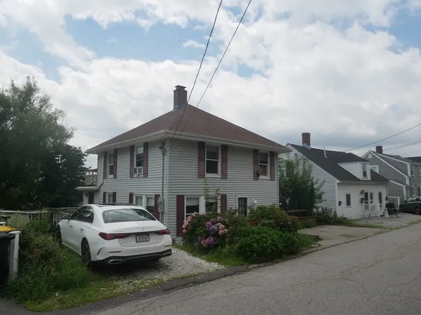 16 Hillside Rd, Hull, MA 02045