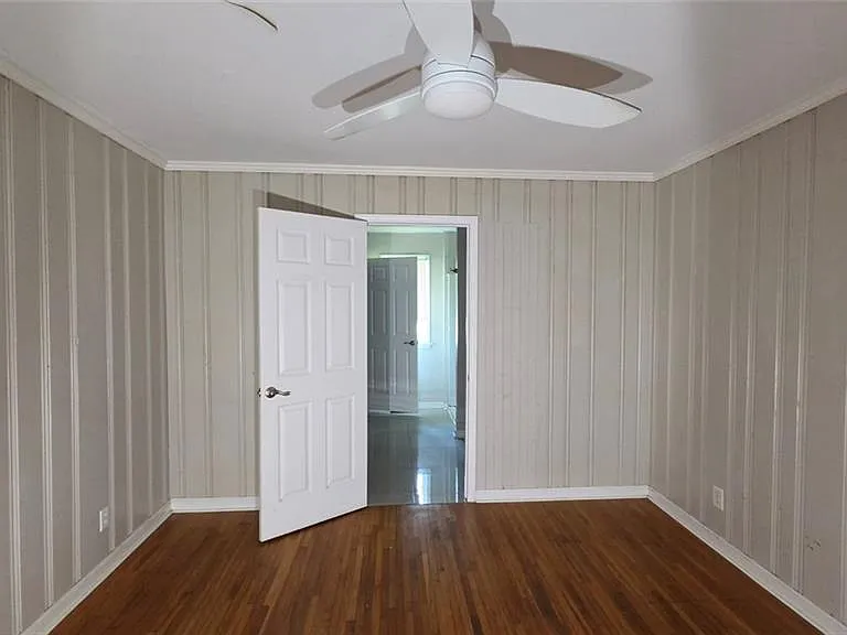136 Hillsdale Dr SE — Photo 5