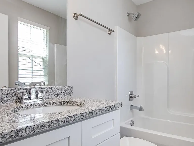 106 Kathryn Ct — Photo 13