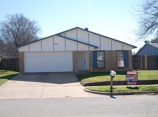 6712 Greenfield Dr, Arlington, TX 76016