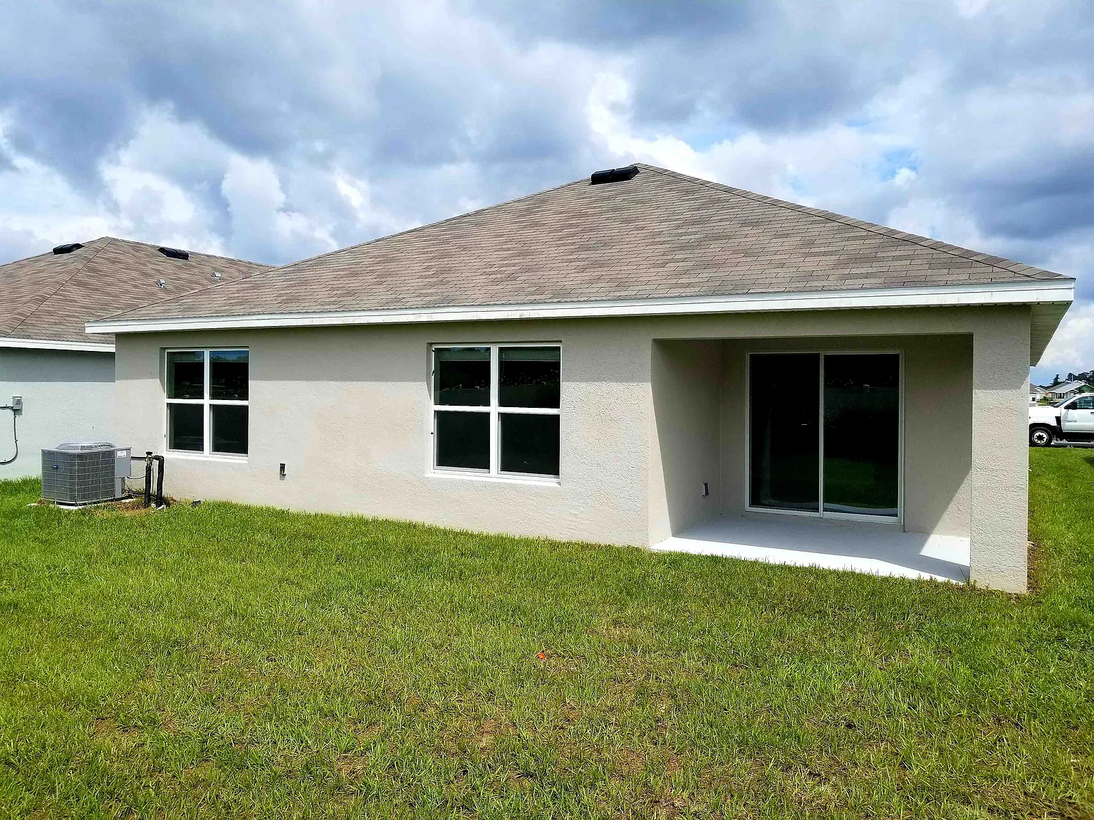 4 bed, 1827 sqft, $2,000 — Photo 2