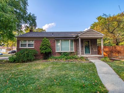22801 Edgewood St, Saint Clair Shores, MI, 48080