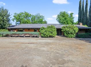 2555 La Paloma Dr, Tulare, CA 93274