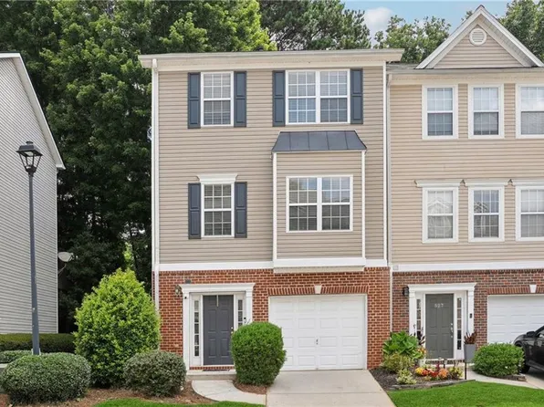 529 Lantern Wood Dr, Scottdale, GA 30079