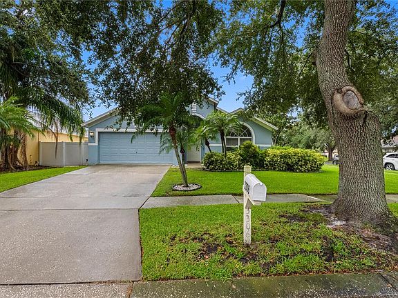 3rd image of 3306 Pin Oak Ln