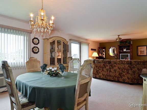 Living Room/Dining Room