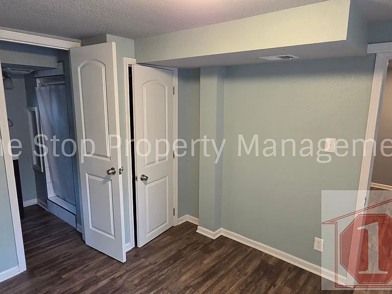 608 NE Florence Ave #A — Photo 16