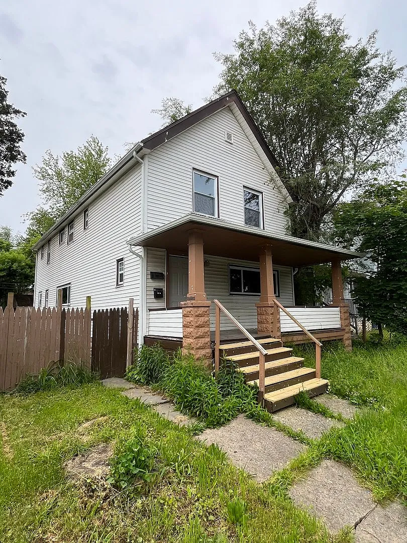 4221 Newark Avenue — Photo 3
