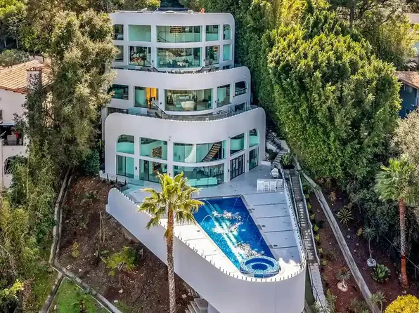 15105 Mulholland Dr, Los Angeles, CA 90077