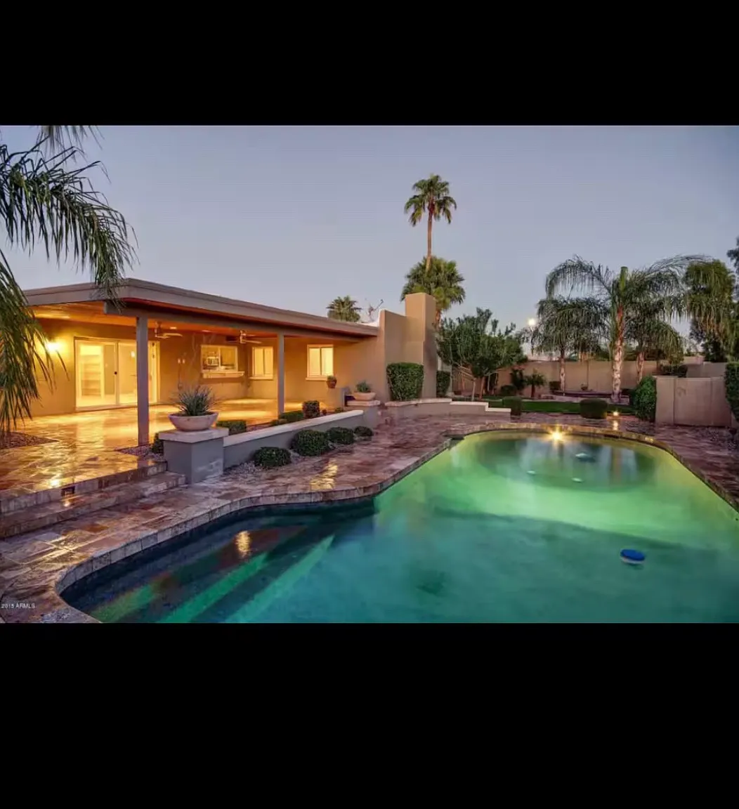 5 bed, 2076 sqft, $9,500 — Photo 1