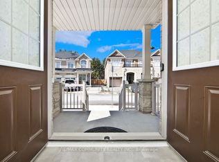 33 Liam Ln, Markham, ON L3S 0E8
