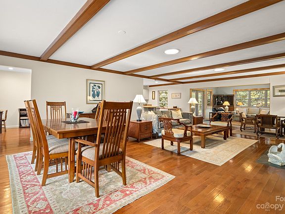 5th image of 721 Heatherwood Dr