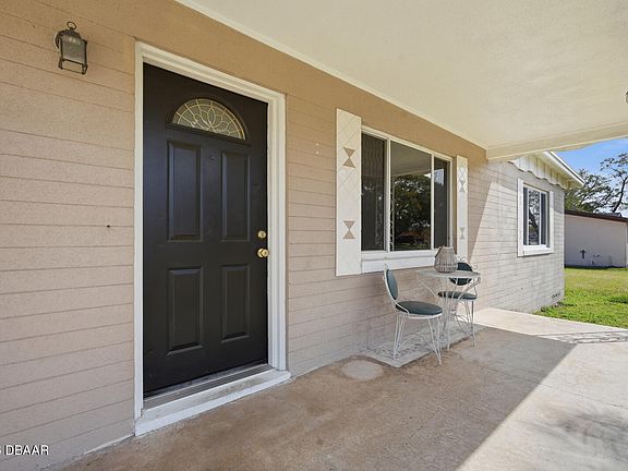2nd image of 315 Scotland Dr