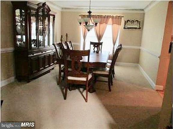 5th image of 9507 Laurel Oak Dr