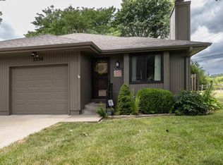 5530 SW Stonegate Ct, Topeka, KS 66606