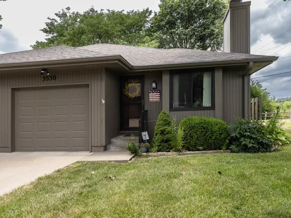 5530 SW Stonegate Ct, Topeka, KS 66606