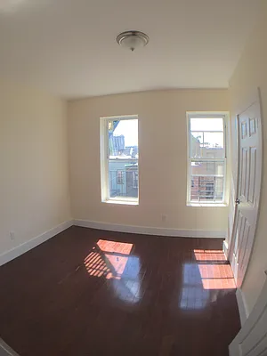 Rented by Newcastle Realty Services | media 2