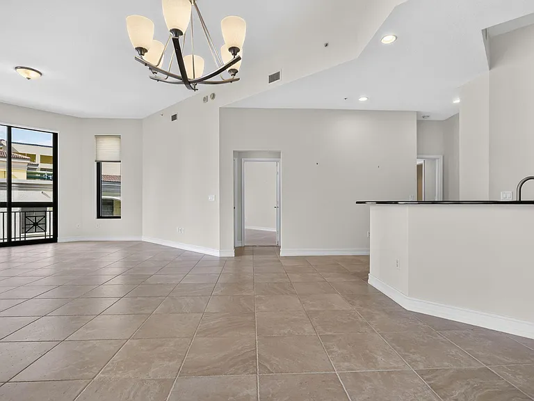 701 S Olive Ave #1504 — Photo 4