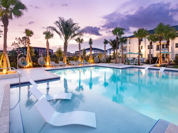 Marlowe Tomoka Village