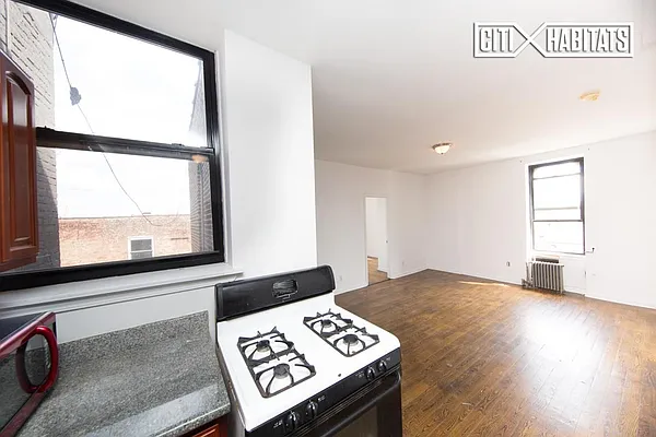 Rented by Citi Habitats | media 21