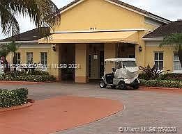 5th image of 1692 SE 29th Ct Unit 200