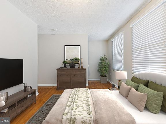 5th image of 10840 Sir Barton Cir