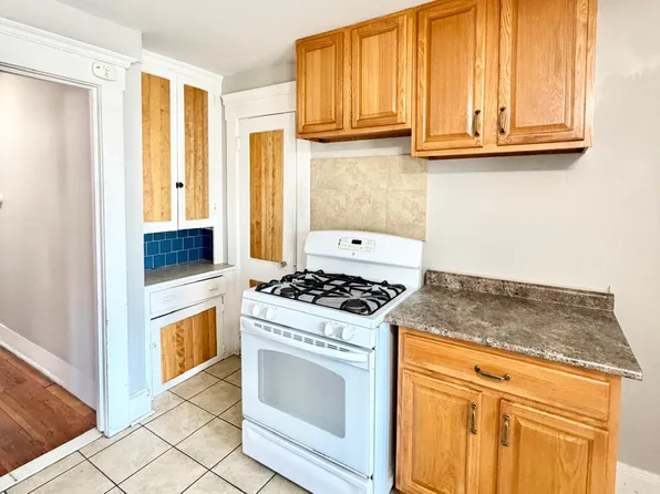 64 Stanley St, New Haven, CT