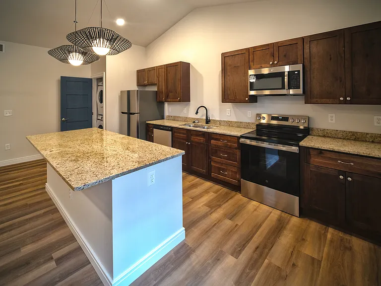 1800 S Huntington Gardens Pl — Photo 3