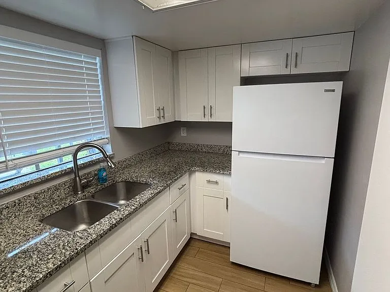 1000 S Semoran Blvd #103 — Photo 8